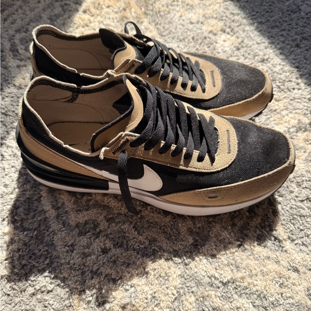 Nike Black and Tan Athletic Shoes - Picture 2 of 7